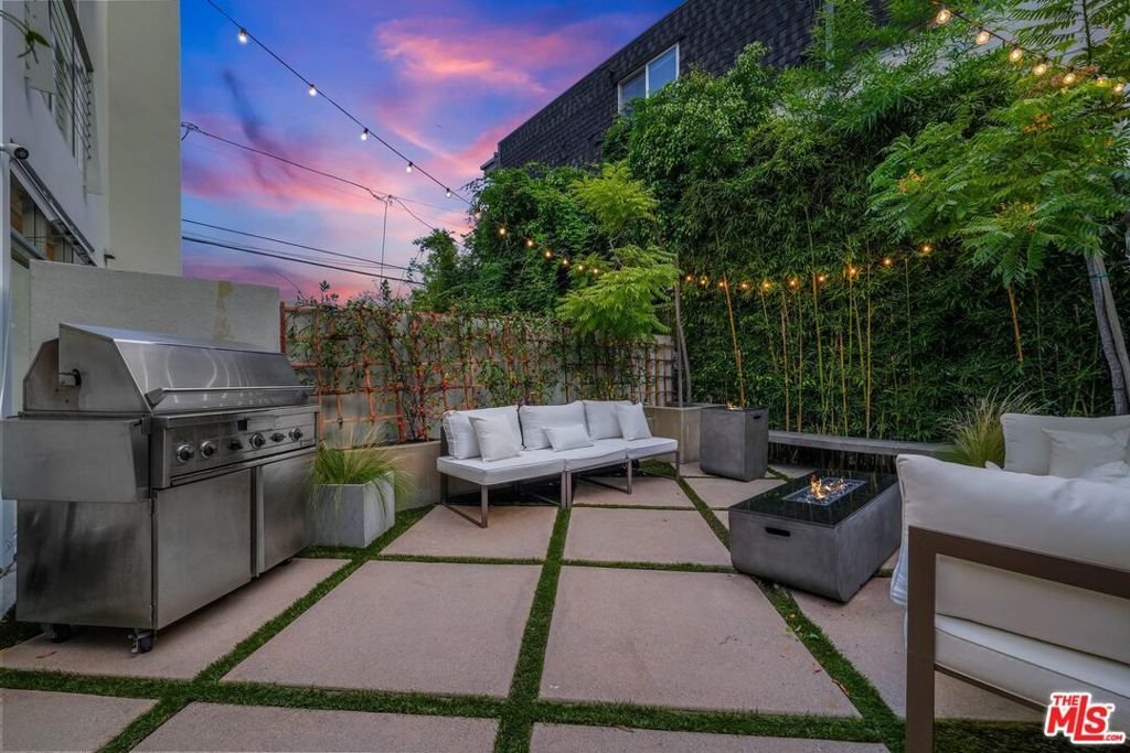 512 Brooks Avenue 6 Venice CA 90291 22 512 Brooks Avenue 6 Venice CA 90291