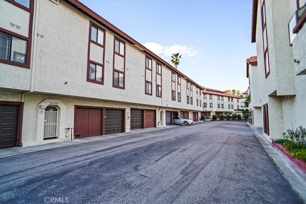 18126 Sundowner Way 1146 Canyon Country CA 91387 30 18126 Sundowner Way 1146 Canyon Country CA 91387