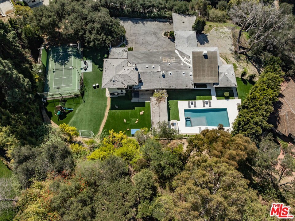 248 N Glenroy Avenue Los Angeles CA 90049 33 248 N Glenroy Avenue Los Angeles CA 90049