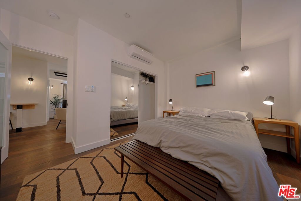 2230 Glendale Boulevard Los Angeles CA 90039 50 2230 Glendale Boulevard Los Angeles CA 90039