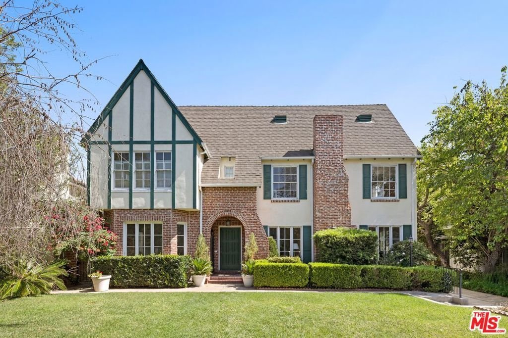 832 S Windsor Boulevard Los Angeles CA 90005 24 832 S Windsor Boulevard Los Angeles CA 90005