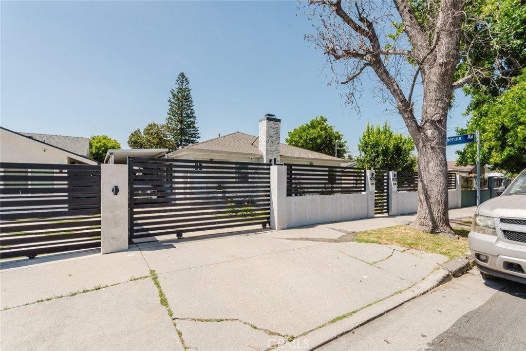 14232 Hart Van Nuys CA 91405 72 14232 Hart Van Nuys CA 91405