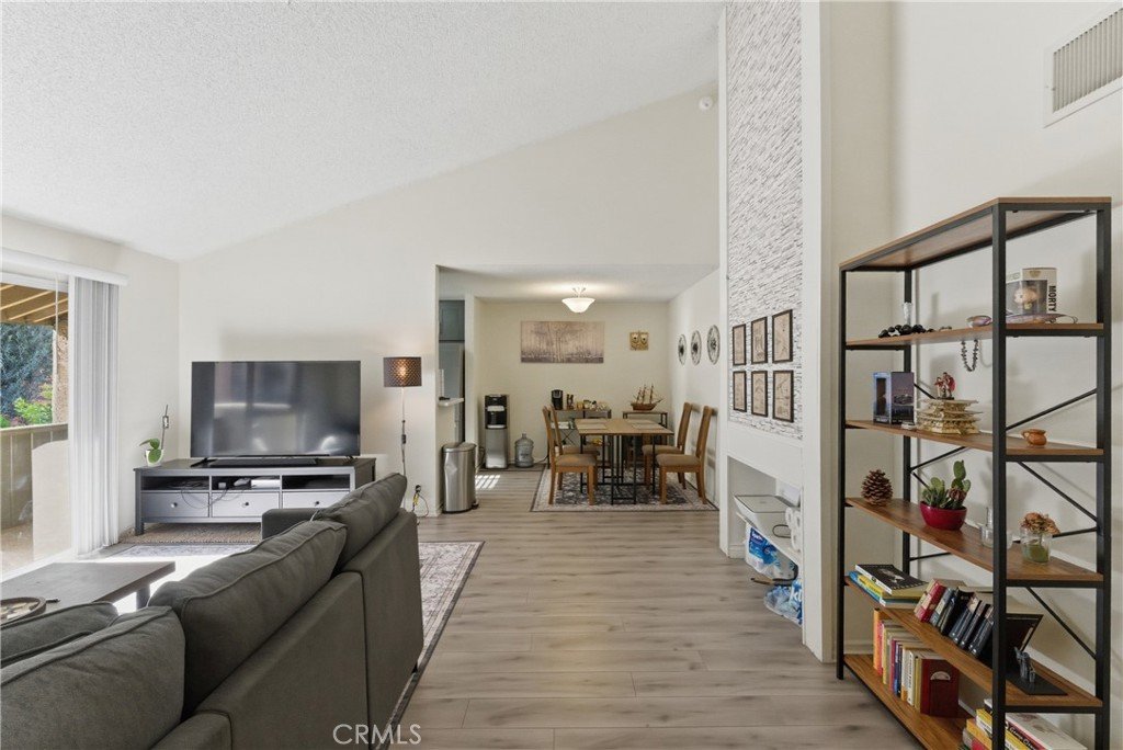 15425 Sherman Way 240 Van Nuys CA 91406 49 15425 Sherman Way 240 Van Nuys CA 91406