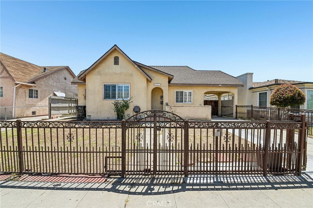 5354 Louis Place Los Angeles CA 90022 25 5354 Louis Place Los Angeles CA 90022