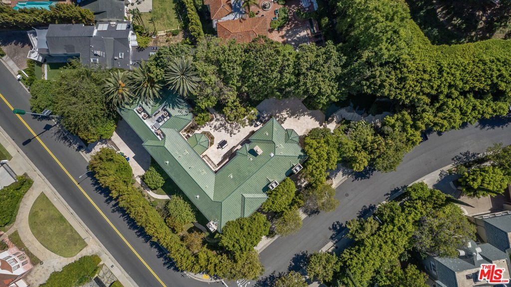 1700 Green Acres Drive Beverly Hills CA 90210 26 1700 Green Acres Drive Beverly Hills CA 90210