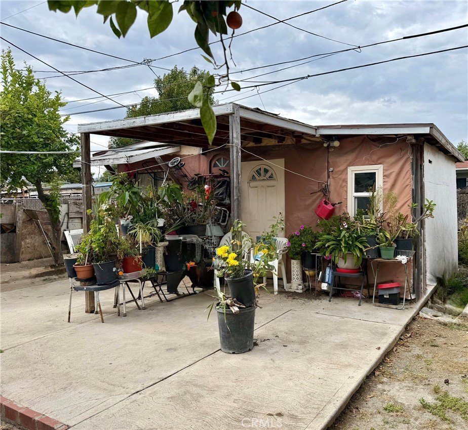 937 E 103rd Place Los Angeles CA 90002 5 937 E 103rd Place Los Angeles CA 90002