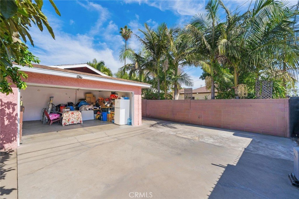 706 E Palmer Compton CA 90221 33 706 E Palmer Compton CA 90221