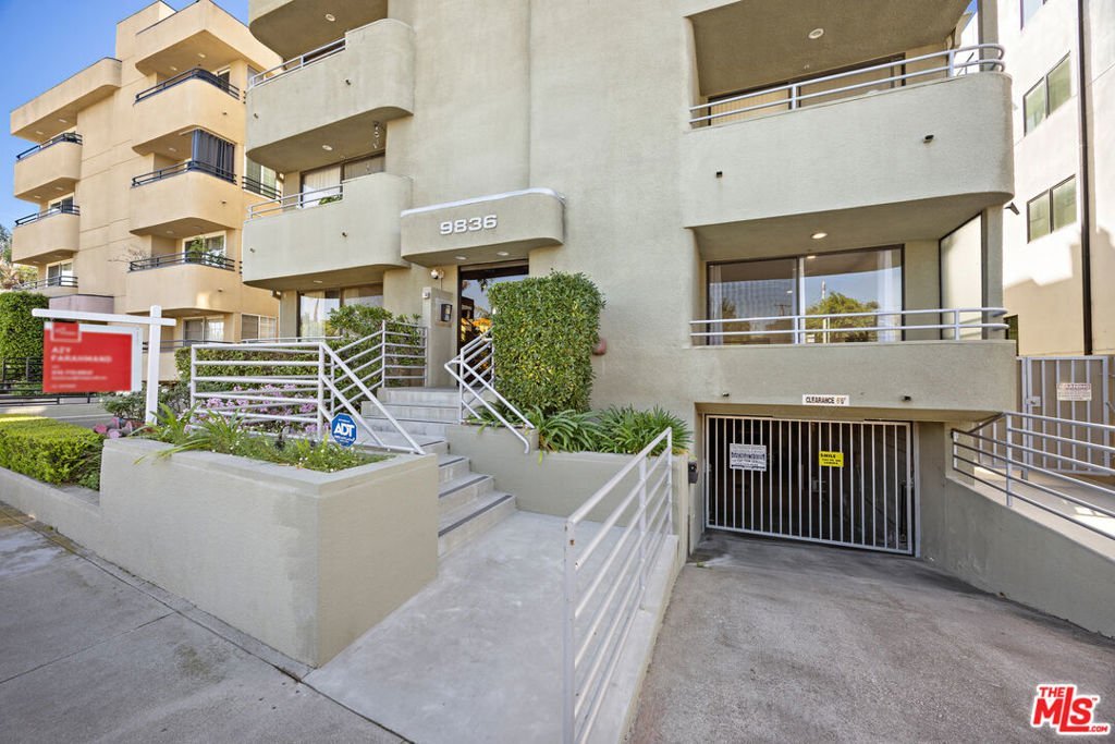 9836 Vidor Drive 1B Los Angeles CA 90035 29 9836 Vidor Drive 1B Los Angeles CA 90035