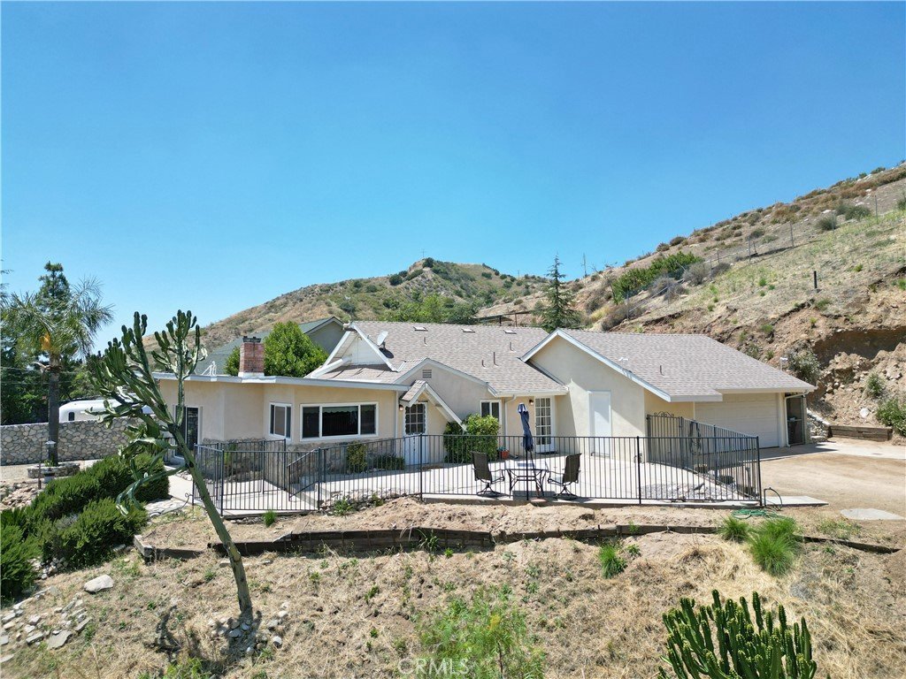 11326 Eby Canyon Road Sunland CA 91040 51 11326 Eby Canyon Road Sunland CA 91040