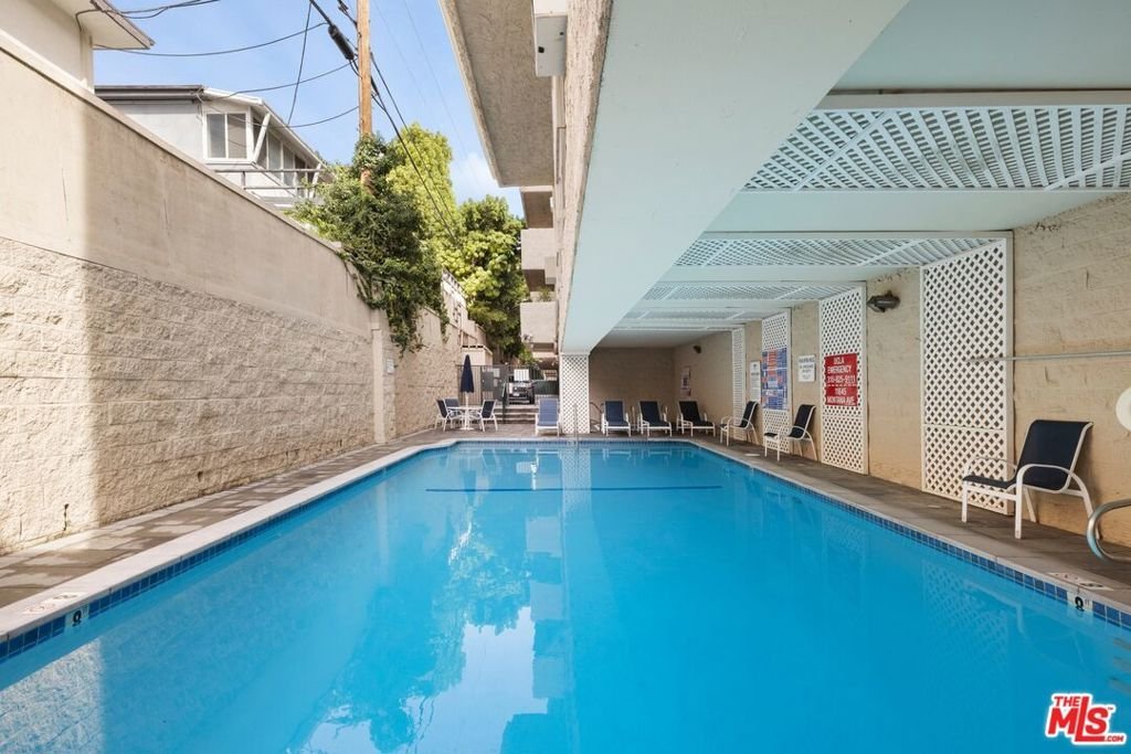 11645 Montana Avenue 206 Los Angeles CA 90049 12 11645 Montana Avenue 206 Los Angeles CA 90049