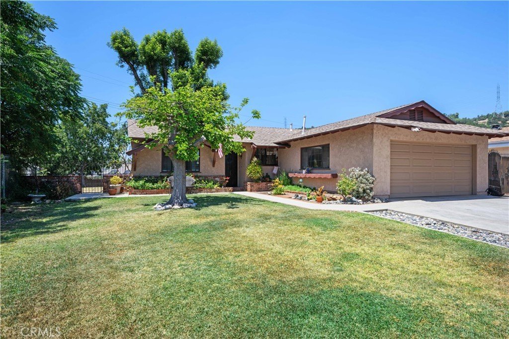 1047 Bradford Glendora CA 91740 40 1047 Bradford Glendora CA 91740