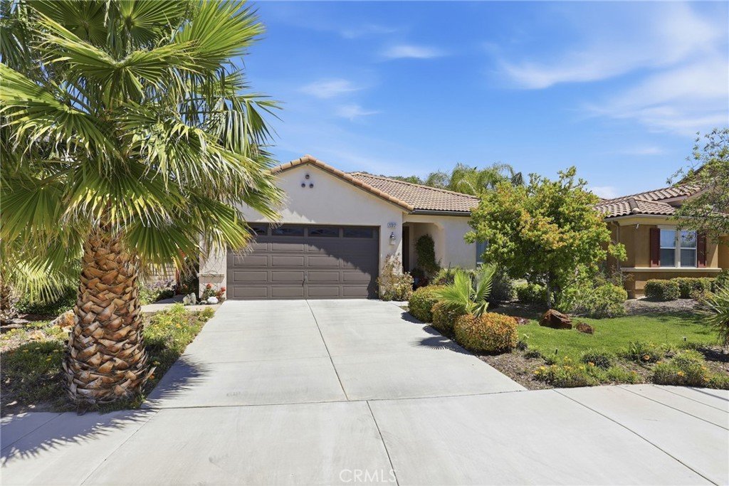 20317 Julia Lane Saugus CA 91350 32 20317 Julia Lane Saugus CA 91350