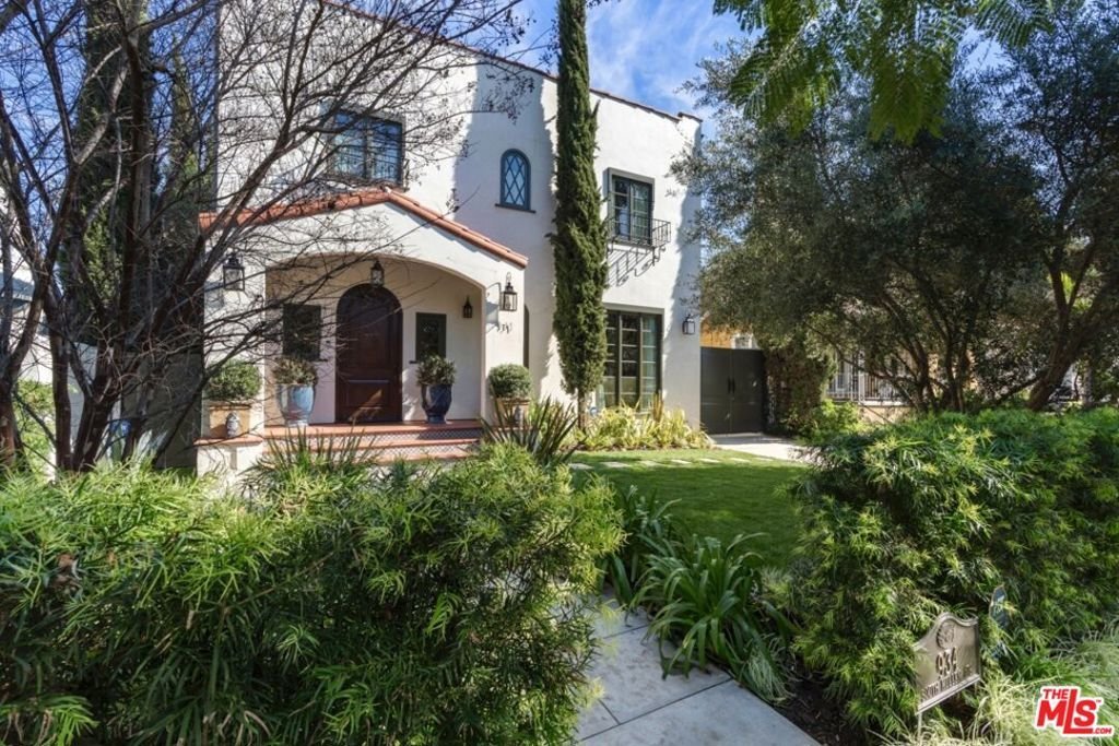 934 S Mullen Avenue Los Angeles CA 90019 49 934 S Mullen Avenue Los Angeles CA 90019