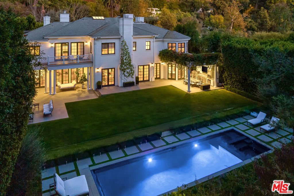 9135 Hazen Drive Beverly Hills CA 90210 29 9135 Hazen Drive Beverly Hills CA 90210