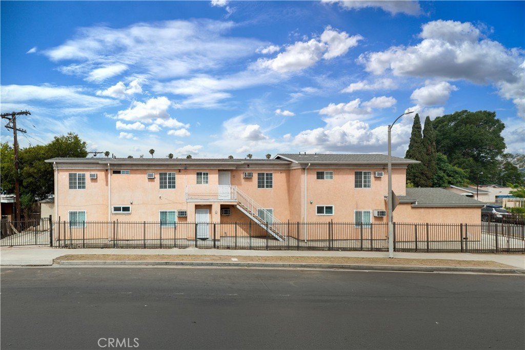400 W 109th Los Angeles CA 90061 14 400 W 109th Los Angeles CA 90061