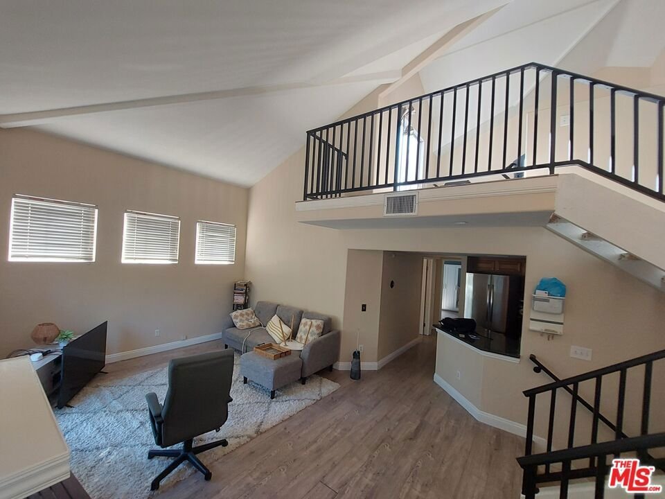 18102 Flynn Drive 4601 Canyon Country CA 91387 3 18102 Flynn Drive 4601 Canyon Country CA 91387