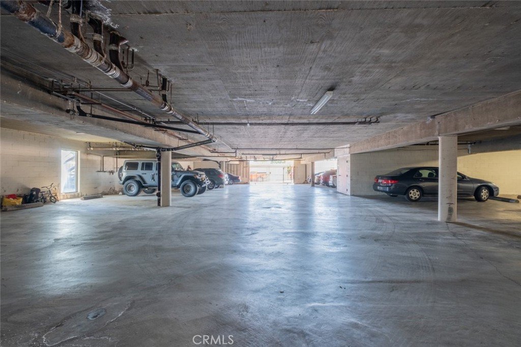 619 E Elmwood Avenue Q Burbank CA 91501 21 619 E Elmwood Avenue Q Burbank CA 91501
