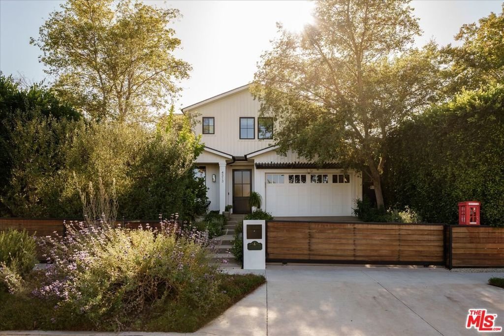 4313 Bellingham Avenue Studio City CA 91604 40 4313 Bellingham Avenue Studio City CA 91604