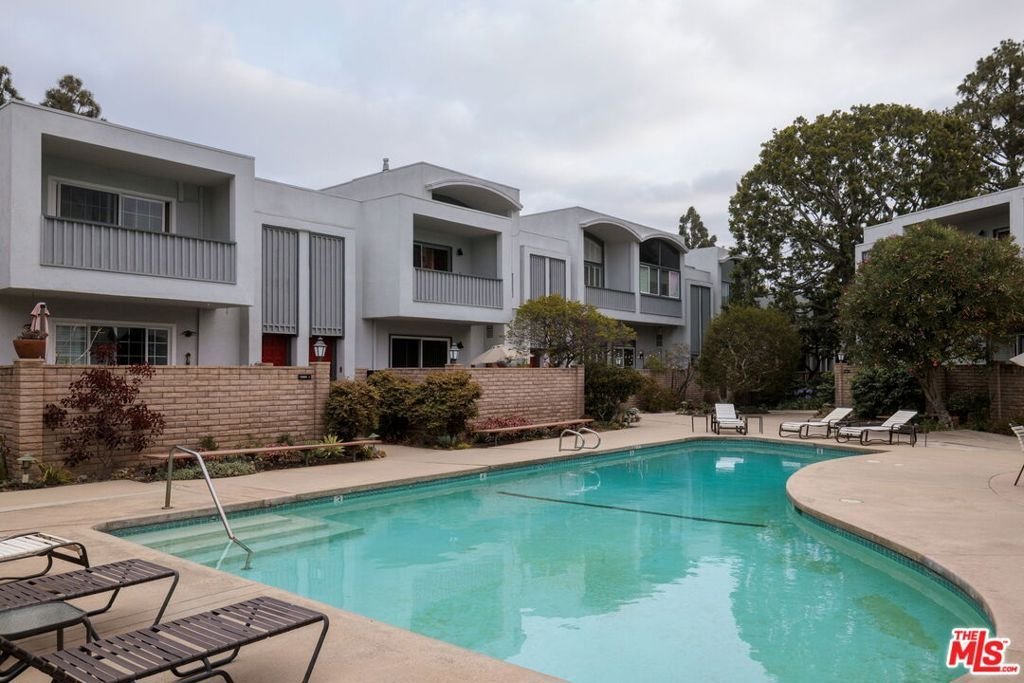13209 Fiji Way F Marina Del Rey CA 90292 30 13209 Fiji Way F Marina Del Rey CA 90292