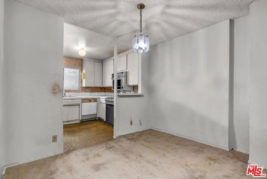 1730 Camden Avenue 207 Los Angeles CA 90025 14 1730 Camden Avenue 207 Los Angeles CA 90025