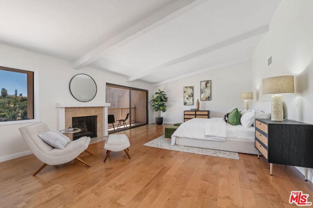 2632 Claray Drive Los Angeles CA 90077 36 2632 Claray Drive Los Angeles CA 90077