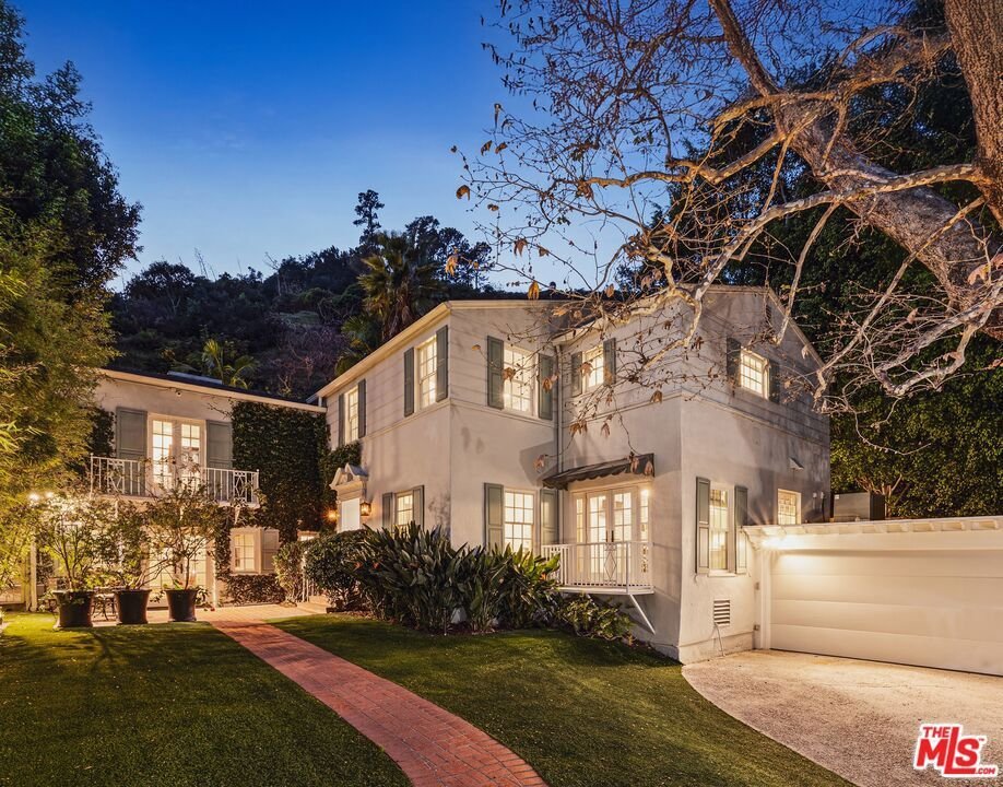 2055 Outpost Drive Los Angeles CA 90068 33 2055 Outpost Drive Los Angeles CA 90068