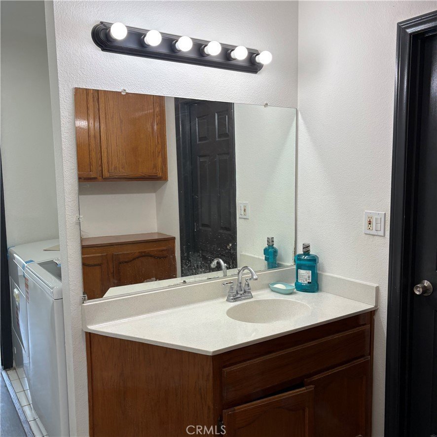 14528 Avis 2 Lawndale CA 90260 17 14528 Avis 2 Lawndale CA 90260