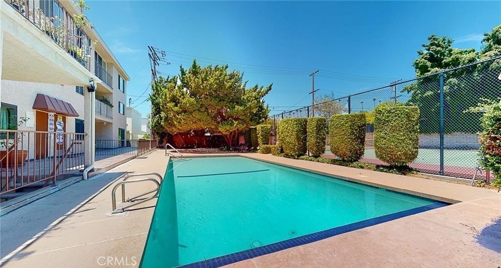321 E Stocker Street 205 Glendale CA 91207 25 321 E Stocker Street 205 Glendale CA 91207