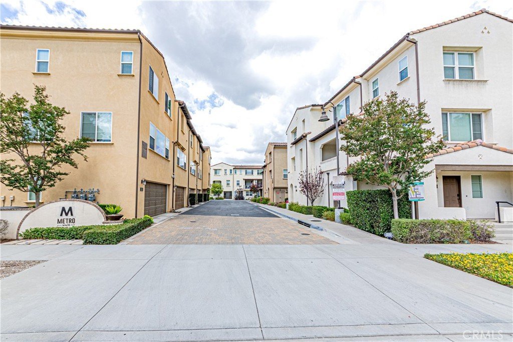 809 N Dalton 104 Azusa CA 91702 30 809 N Dalton 104 Azusa CA 91702