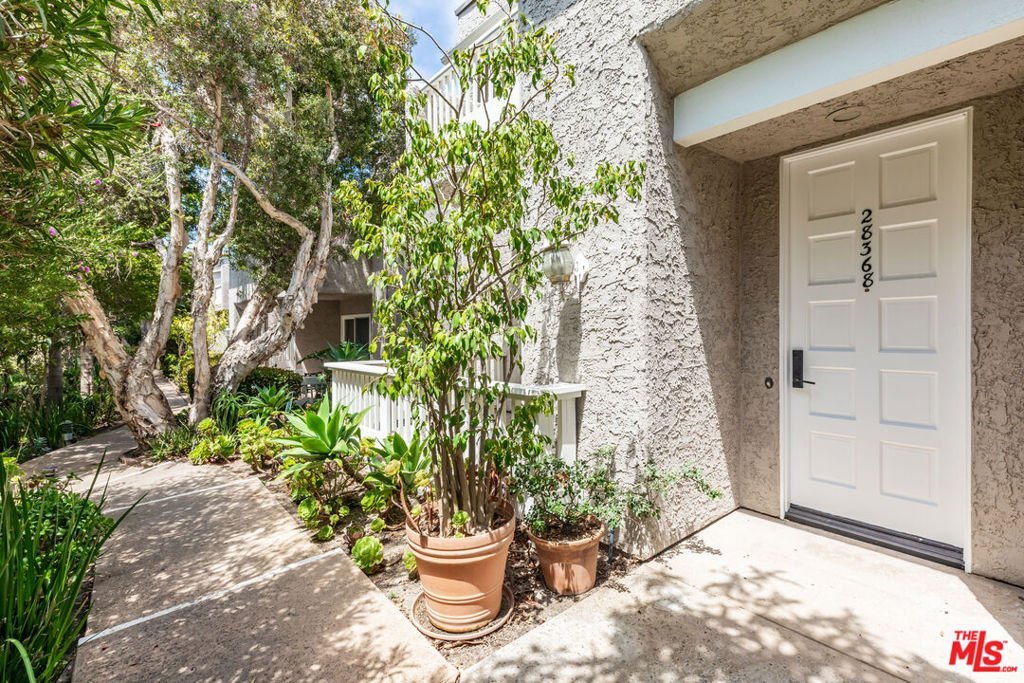 28368 Rey De Copas Lane Malibu CA 90265 31 28368 Rey De Copas Lane Malibu CA 90265
