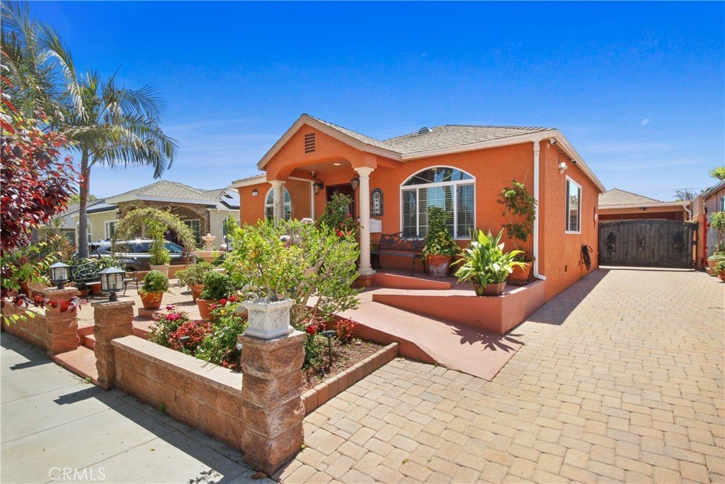 3950 E De Ora Long Beach CA 90815 22 3950 E De Ora Long Beach CA 90815