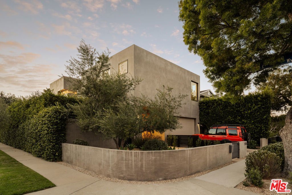 1531 Louella Avenue Venice CA 90291 26 1531 Louella Avenue Venice CA 90291