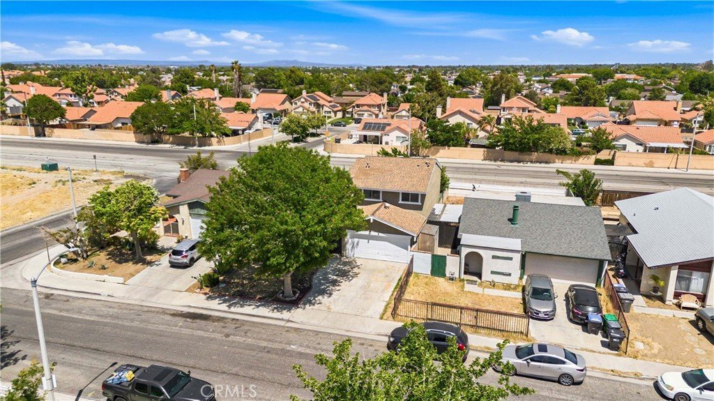 37642 Cluny Palmdale CA 93550 31 37642 Cluny Palmdale CA 93550