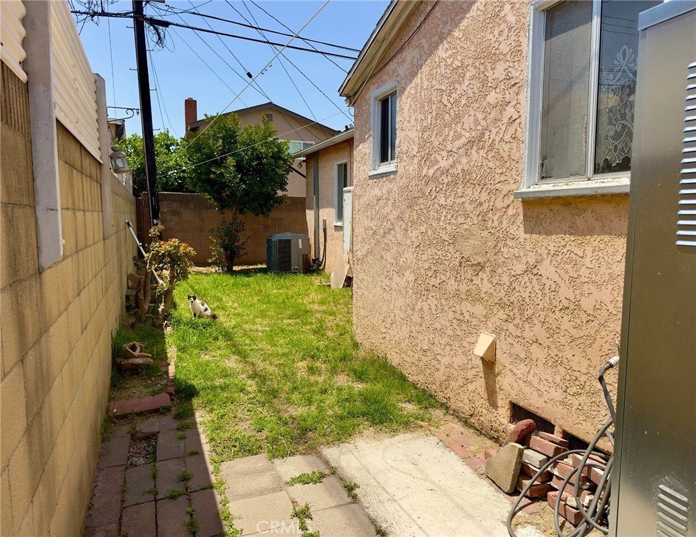11816 Mitla Downey CA 90241 8 11816 Mitla Downey CA 90241