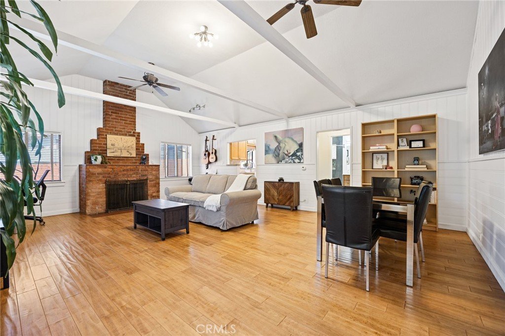 3427 encinal Street La Crescenta CA 91214 55 3427 encinal Street La Crescenta CA 91214
