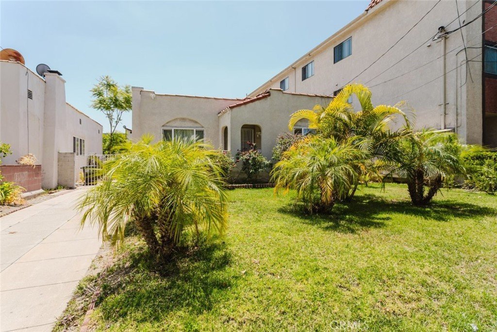 826 E Lomita Avenue Glendale CA 91205 41 826 E Lomita Avenue Glendale CA 91205