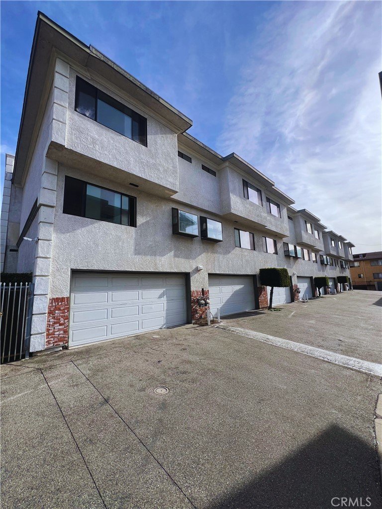 14262 Tyler 10 Sylmar CA 91342 8 14262 Tyler 10 Sylmar CA 91342