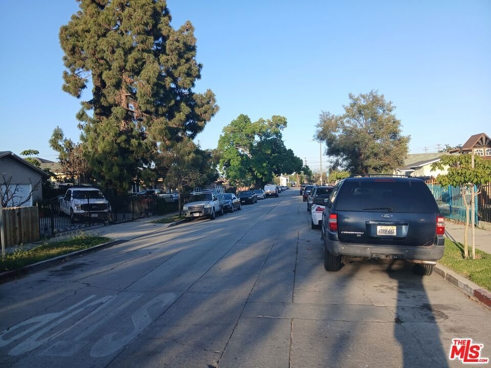 1110 E 107th Street Los Angeles CA 90002 46 1110 E 107th Street Los Angeles CA 90002