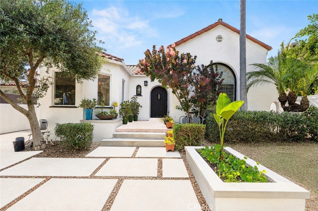 129 N Crescent Heights Los Angeles CA 90048 50 129 N Crescent Heights Los Angeles CA 90048