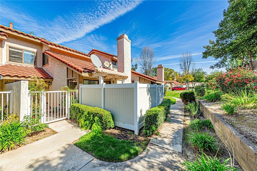 1253 Porto Grande 2 Diamond Bar CA 91765 40 1253 Porto Grande 2 Diamond Bar CA 91765