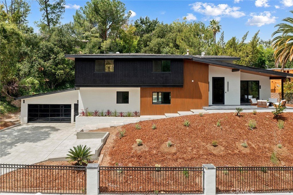 4041 Vanalden Avenue Tarzana CA 91356 51 4041 Vanalden Avenue Tarzana CA 91356
