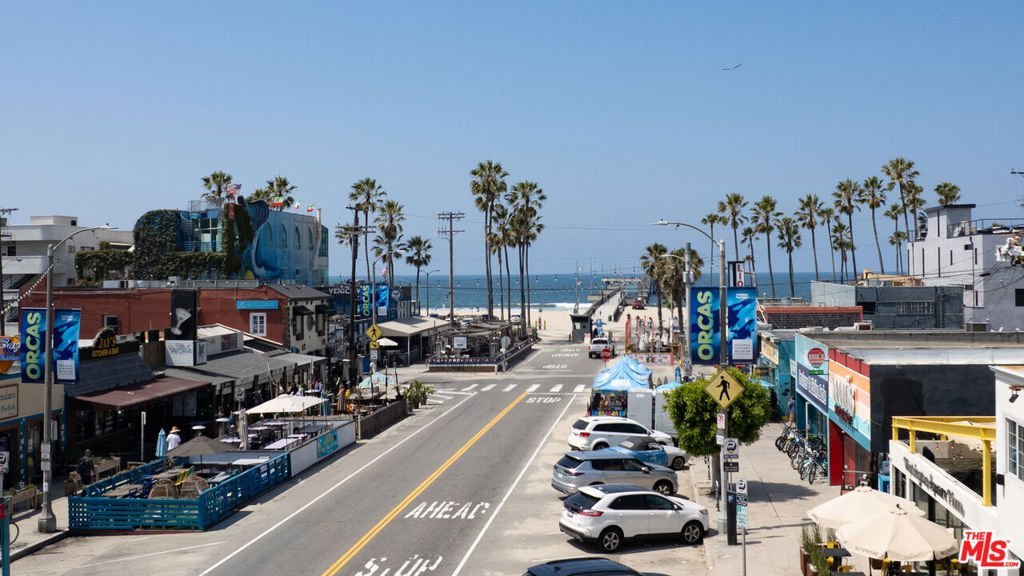 131 Roma Court Marina Del Rey CA 90292 64 131 Roma Court Marina Del Rey CA 90292