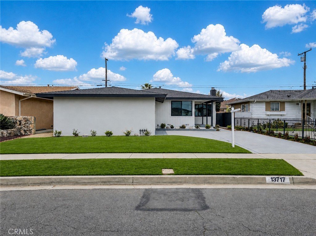 13717 Casimir Ave Gardena CA 90249 26 13717 Casimir Ave Gardena CA 90249