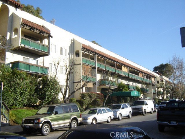5460 White Oak Avenue A229 Encino CA 91316 28 5460 White Oak Avenue A229 Encino CA 91316