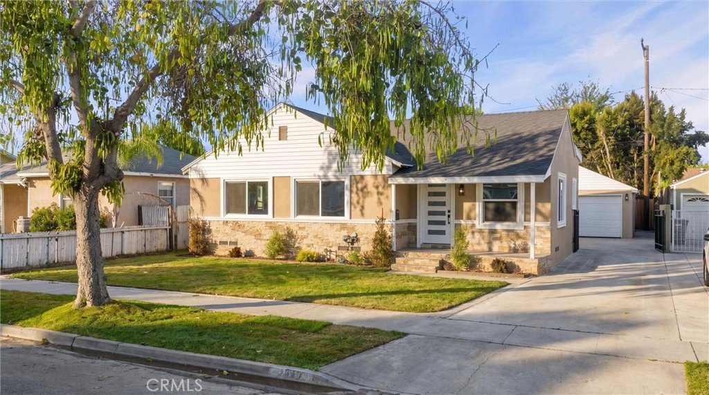 6049 Whitewood Avenue Lakewood CA 90712 23 6049 Whitewood Avenue Lakewood CA 90712