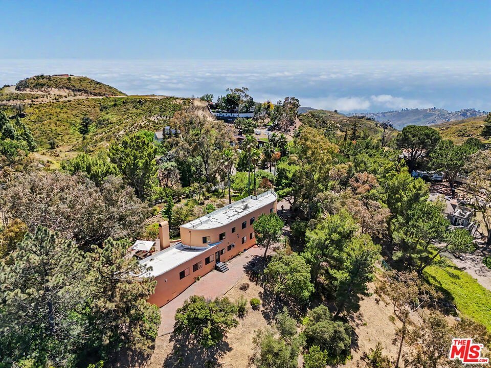 22067 Saddle Peak Road Topanga CA 90290 65 22067 Saddle Peak Road Topanga CA 90290