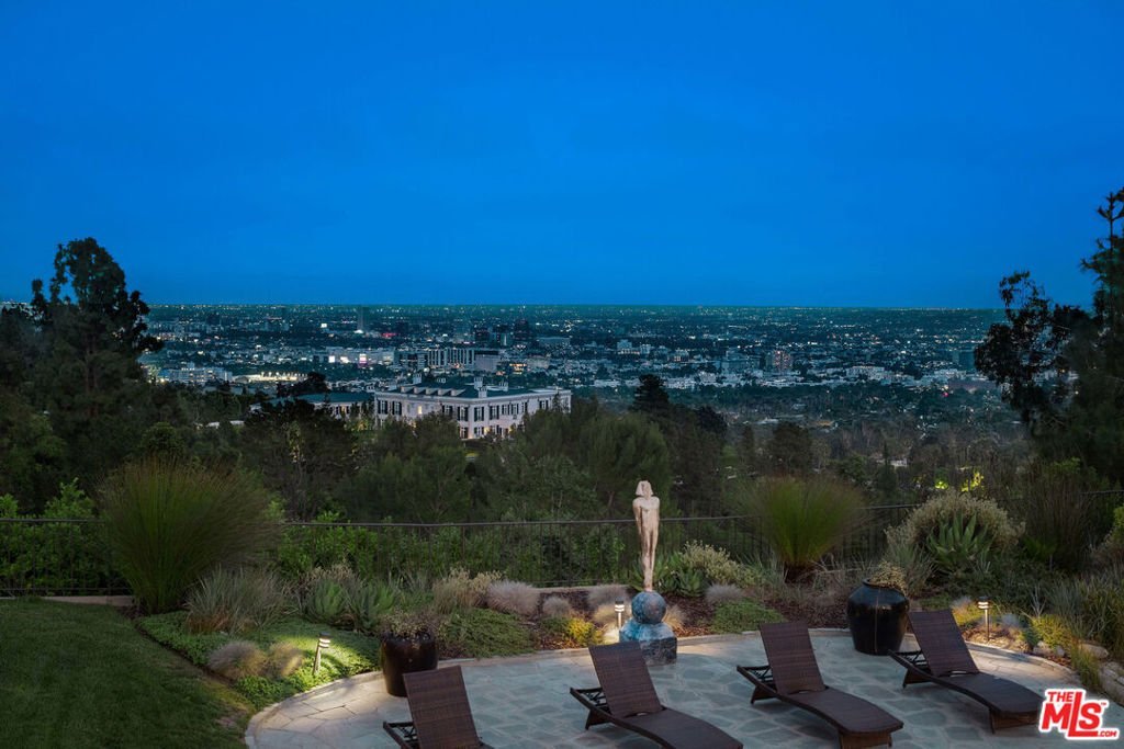1131 Miradero Road Beverly Hills CA 90210 42 1131 Miradero Road Beverly Hills CA 90210