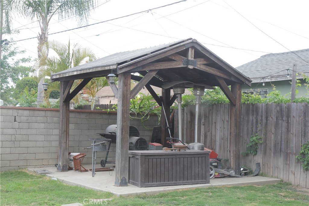 818 S Sloan Compton CA 90221 9 818 S Sloan Compton CA 90221