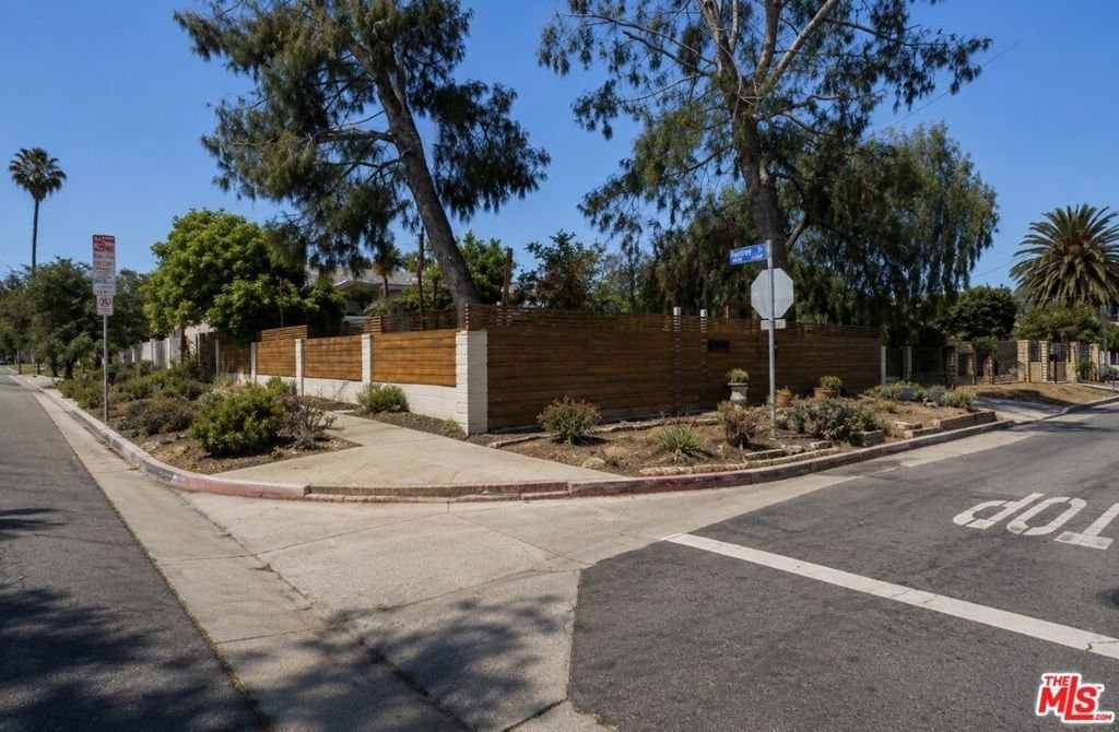 11757 Arminta Street North Hollywood CA 91605 23 11757 Arminta Street North Hollywood CA 91605