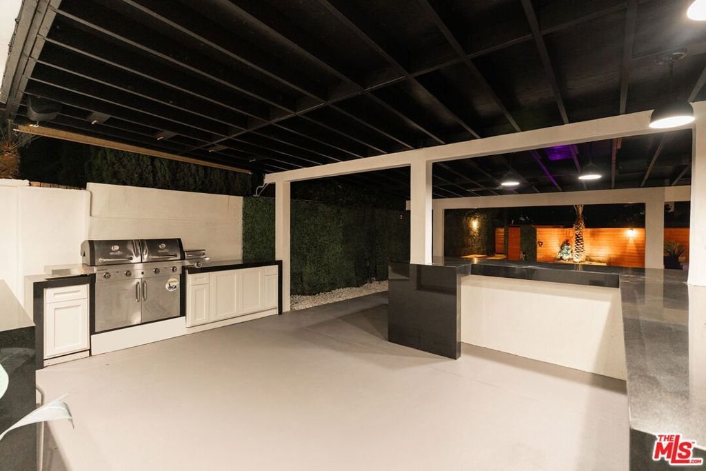 5328 W 62nd Street Los Angeles CA 90056 37 5328 W 62nd Street Los Angeles CA 90056